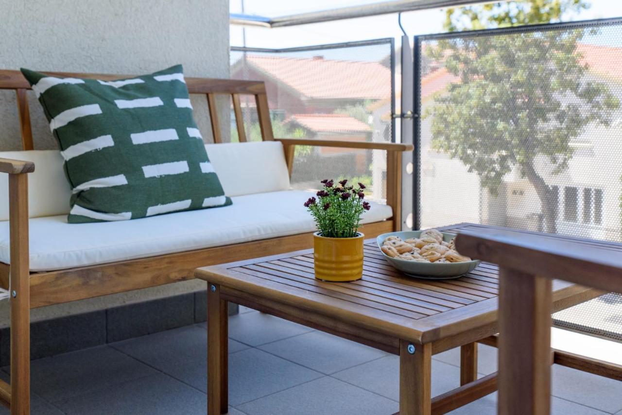 Stiva Apartment - New Apartment With Free Parking, 150M From The Beach Kaštela Exterior foto