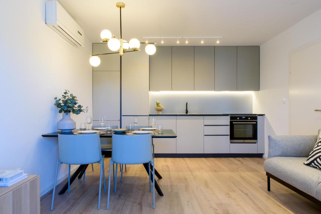 Stiva Apartment - New Apartment With Free Parking, 150M From The Beach Kaštela Exterior foto