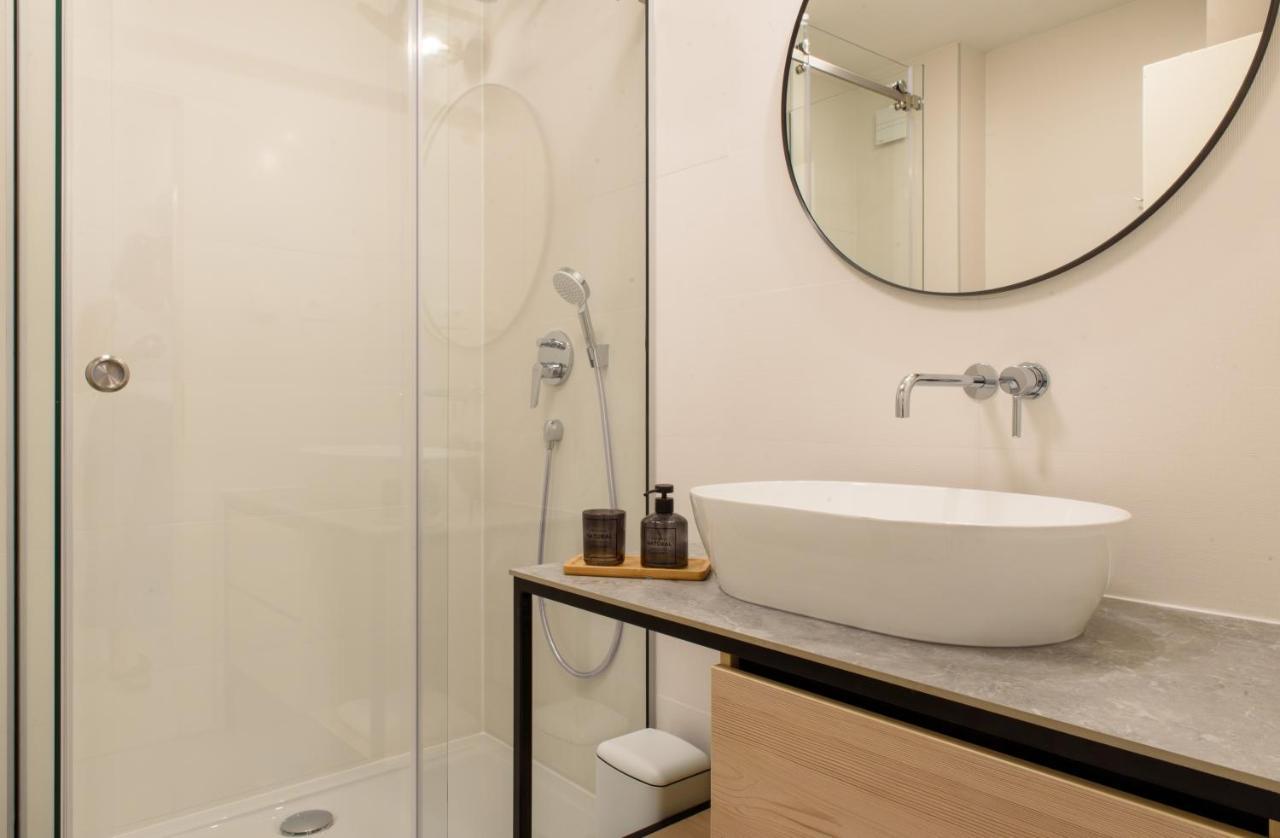 Stiva Apartment - New Apartment With Free Parking, 150M From The Beach Kaštela Exterior foto